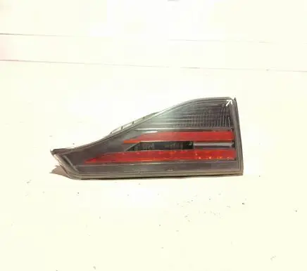 Lexus CT 200H Tailgate rear/tail lights