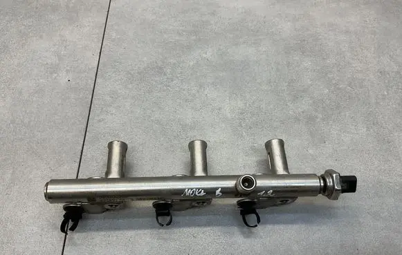 Opel Mokka B Fuel main line pipe 9830132980