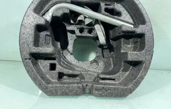 Skoda Fabia Mk2 (5J) Tool box 5j0012115a