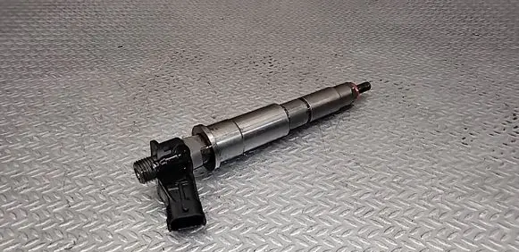 Fuel injector