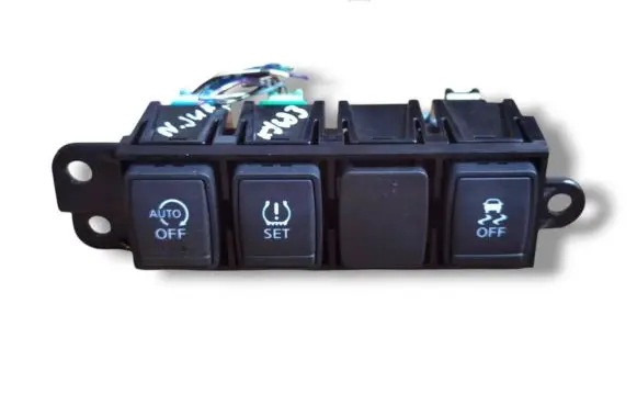 Nissan Juke I F15 A set of switches 681RVBV80A