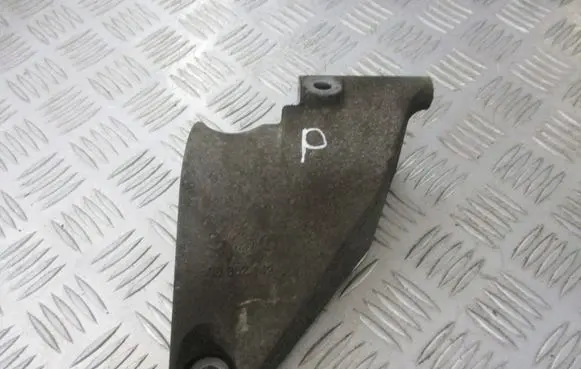 Chevrolet Aveo Generator/alternator bracket 96352142