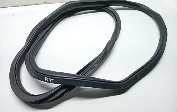 Seat Leon (5F) Rear door rubber seal (on body) 5F9867367