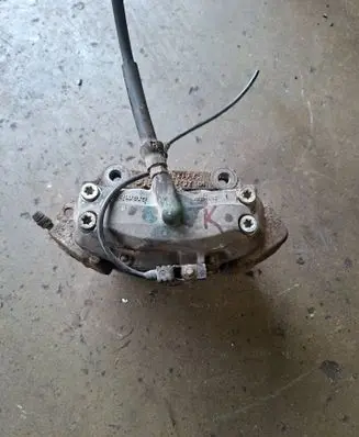 Mercedes-Benz E W211 Front brake caliper