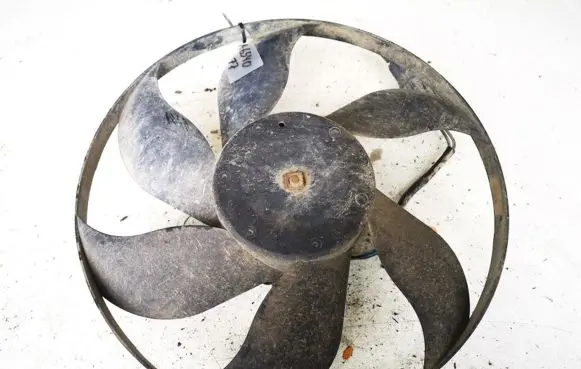 Mitsubishi Space Star Radiator cooling fan shroud 8120s4v5 5020110