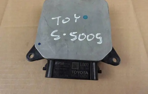 Toyota Camry VIII XV70 Xenon control unit/module 3190019003