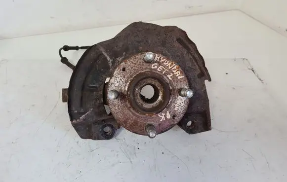 Hyundai Getz Front wheel hub spindle knuckle