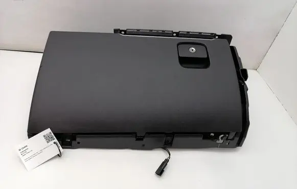 Jaguar F-Pace Glove box CM80512