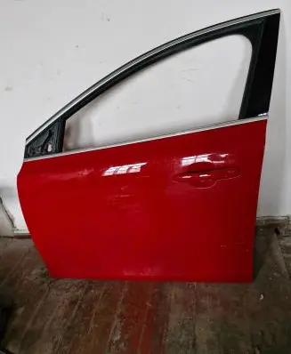 Volvo V40 Front door
