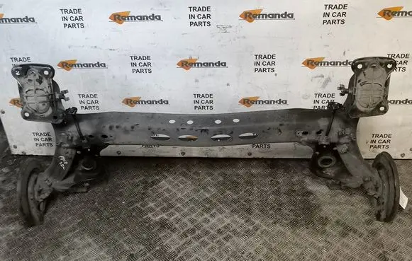 Volkswagen Polo VI Rear axle beam 