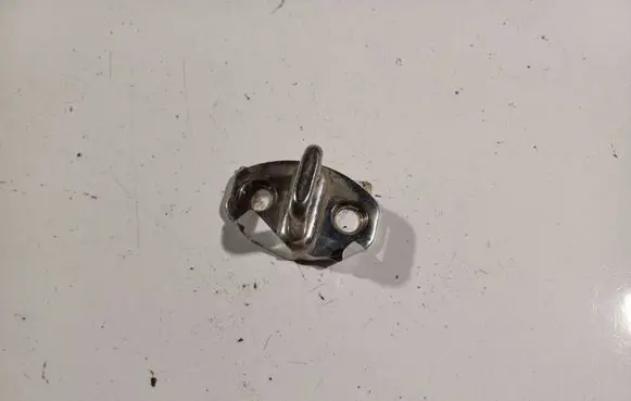 Volkswagen PASSAT B6 Front door lock loop/hook striker 