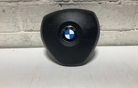 Steering wheel airbag