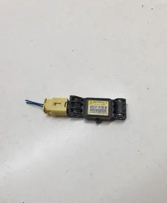 Mitsubishi Grandis Airbag deployment crash/impact sensor 8651A015