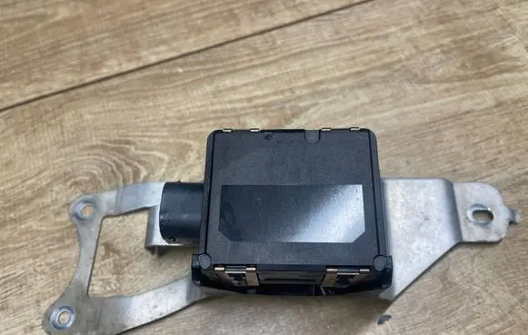 Land Rover Discovery 5 Distronic sensor radar JPLA9E729AB 06019