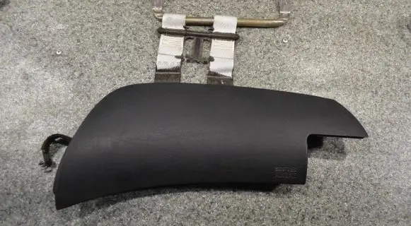 BMW 3 E46 Airbag cover 8196094