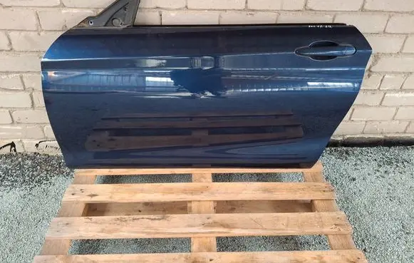 Door (2 Door Coupe)