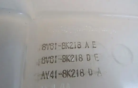 Ford C-MAX II Coolant expansion tank/reservoir 8v618k218ae