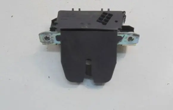 Opel Zafira B Tailgate/trunk/boot lock/catch/latch 13117285