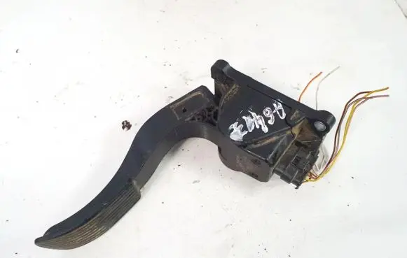 Volkswagen Transporter - Caravelle T4 Accelerator throttle pedal 0280755023 a9063000404