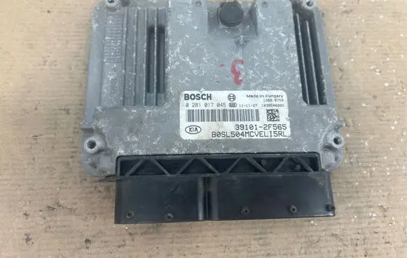 KIA Sportage Engine control unit/module 391012F565 0281017045 1039S46865