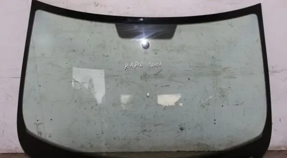 Skoda Rapid (NH) Front windscreen/windshield window 