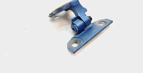 Volvo S60 Front door upper hinge 31299542