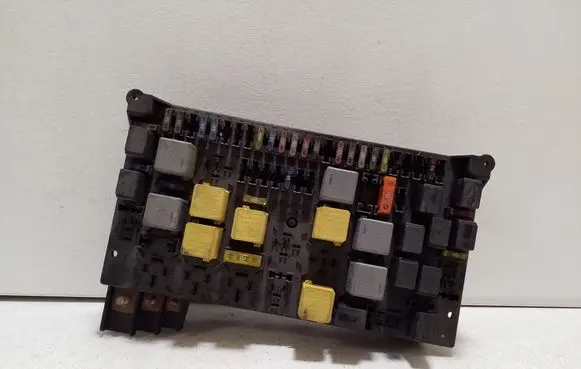 Mercedes-Benz ML W163 Fuse module 1635450205