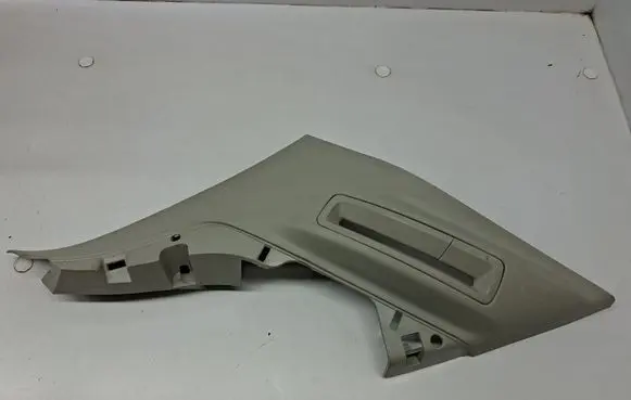 Volvo XC90 (D)pillar trim (top) 31389176