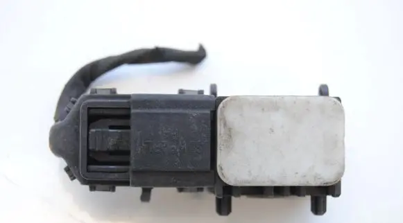 Hyundai Santa Fe Airbag deployment crash/impact sensor 959302800