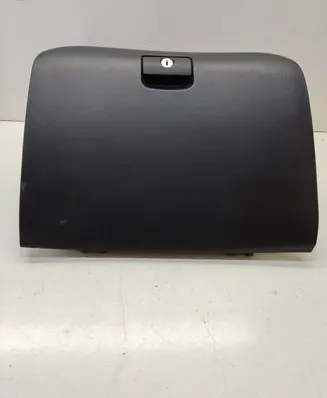 Glove box