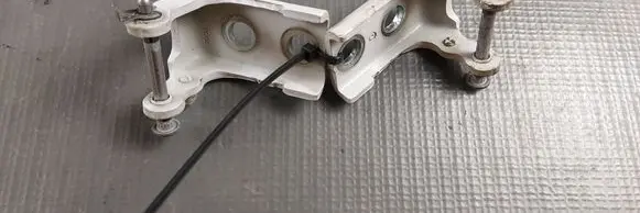 Peugeot Partner III Front door hinge set ES70