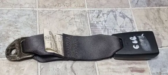 Suzuki Liana Rear seatbelt buckle 8490654G5