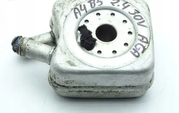 Audi A4 S4 B5 8D Engine oil radiator 
