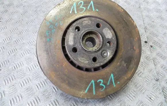 Volvo XC60 Front wheel hub spindle knuckle