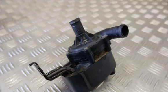 Tesla Model S Electric auxiliary coolant/water pump 600736700E