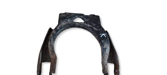 Peugeot 407 Front lower control arm/wishbone 9682595280