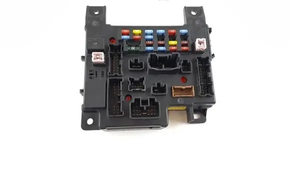 Mitsubishi Lancer X Fuse module 8637A320 519344113 L8637-002A