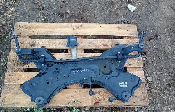 KIA Sportage Front subframe 62401-D7670