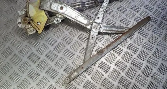 Toyota Corolla E110 Sliding door window regulator with motor