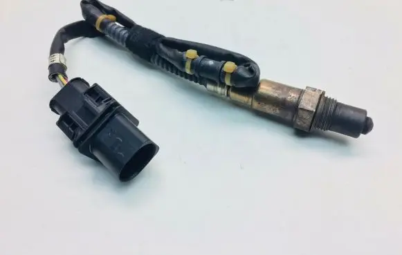 Volkswagen Eos Lambda probe sensor 06F906262F