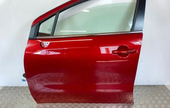 Suzuki SX4 S-Cross Front door