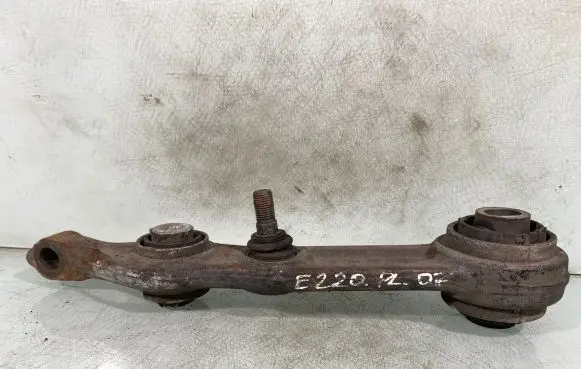 Front lower control arm/wishbone