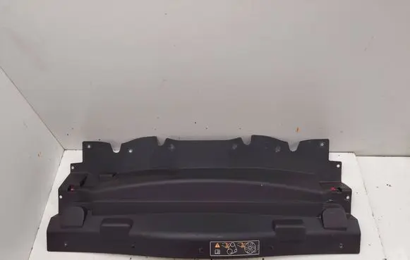 Jaguar XK - XKR Radiator trim 6W838A303A