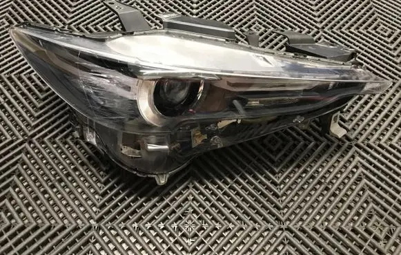 Mazda CX-5 II Headlight/headlamp KB8N51030