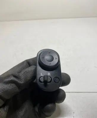 Chevrolet Lacetti Wing mirror switch