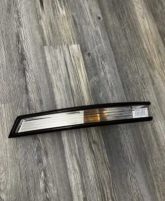 Volkswagen PASSAT B6 Front indicator light 3C0953041L