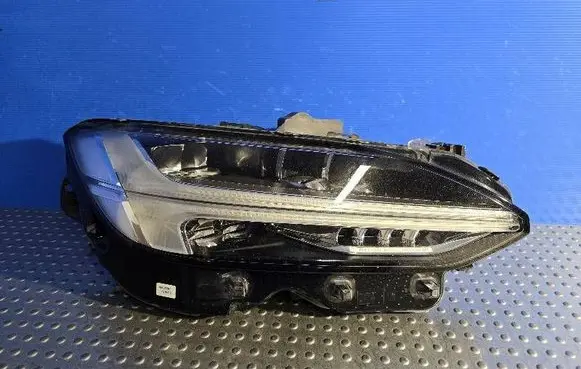 Volvo S90, V90 Headlight/headlamp 31386165