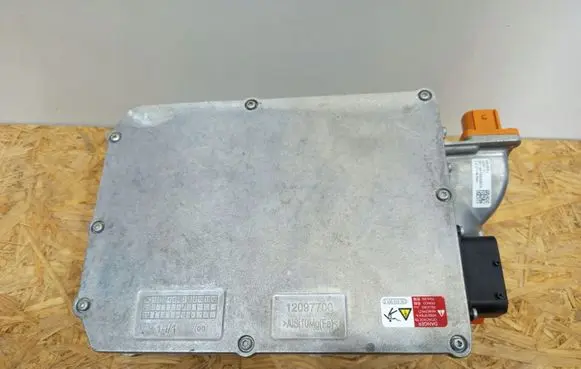 Volkswagen Multivan T7 Voltage converter inverter 