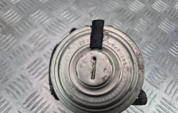 Mercedes-Benz C W203 EGR valve A6110900754