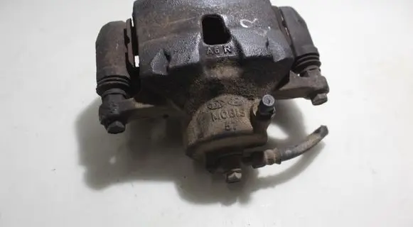Hyundai i30 Front brake caliper